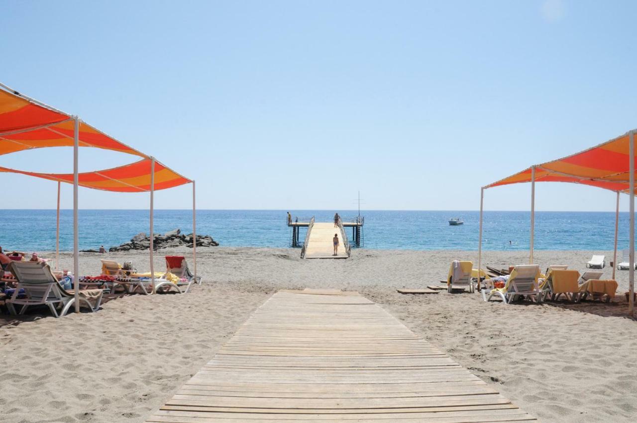 Gold City 1+1 Villa In Free Aquapark Alanya Eksteriør billede